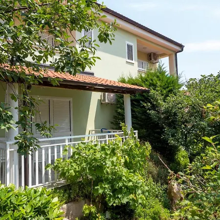 Lucic Apartment Baška