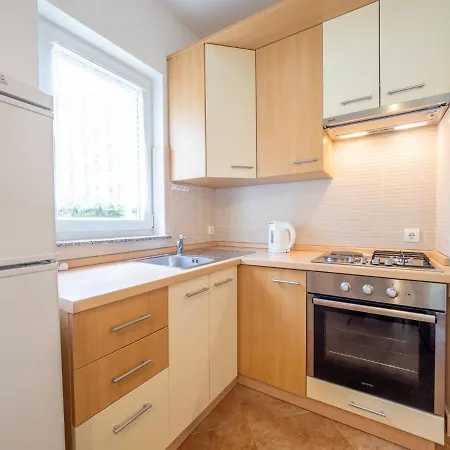 Lucic Apartman Baška