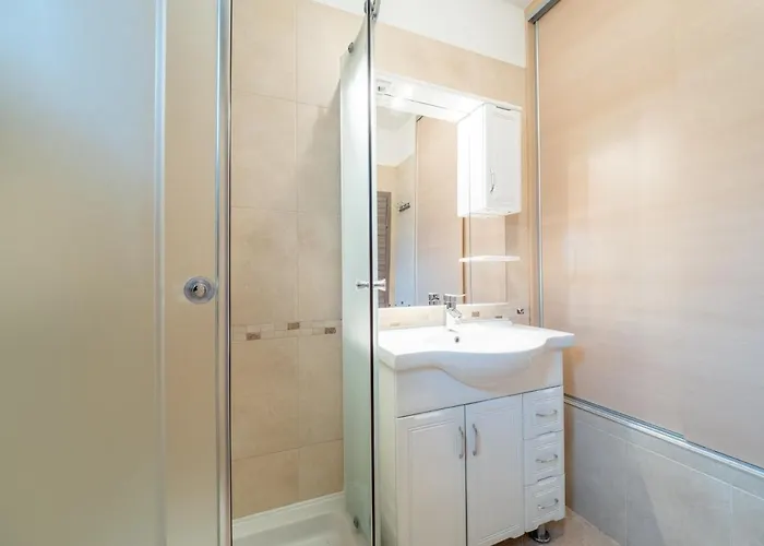 Apartament Lucic *