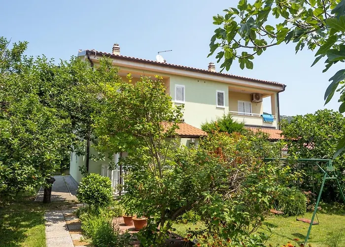 Lucic Apartament *