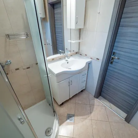 Lucic Apartament *
