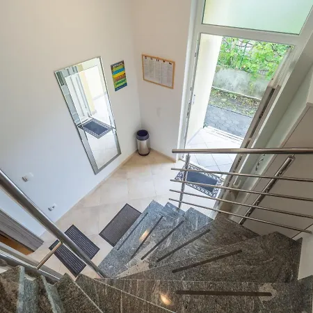 Lucic Apartament Baška